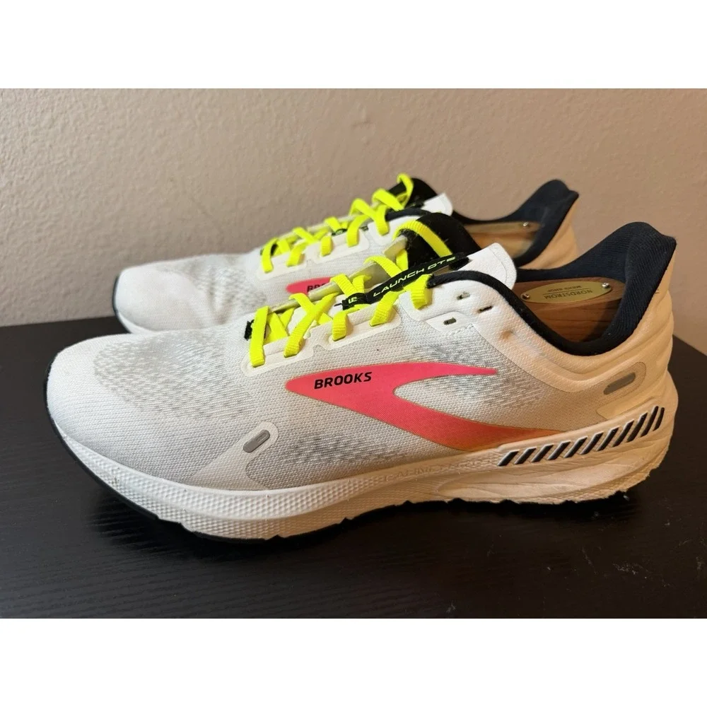 Brooks Launch GTS 9 Shoes Mens Size 12 White Running Cushioned Trainer Gym
